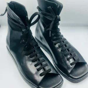 1725.a Thara04 Stivaletto spuntato(solo 36/37/41)